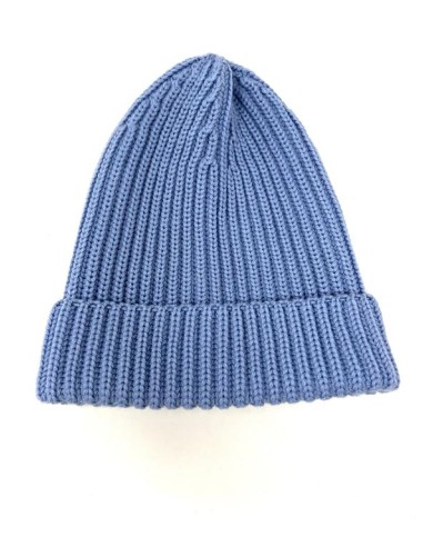 Modello 100% lana con risvolto colore azzurro