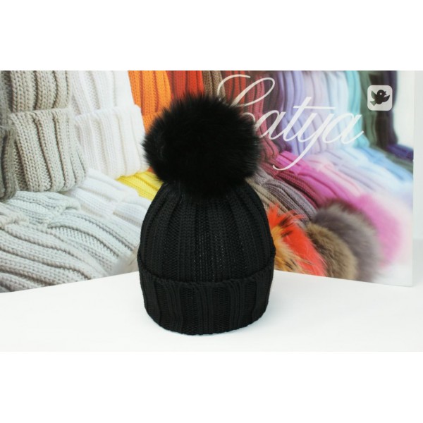 Berretto a coste 100% lana merino con pon pon volpe finlandese colore nero